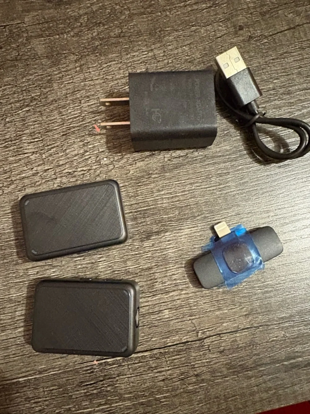 Microphones for any iPhone that doesn’t require a USB C PORT never used